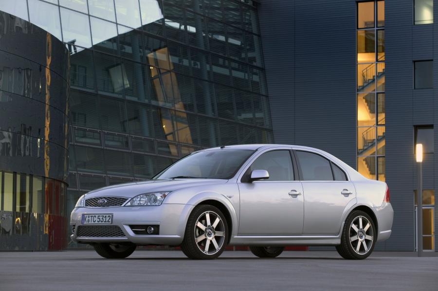  Ford Mondeo Titanium 2004 года  (фото 29 из 38)